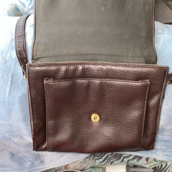 Relic Brown pebble Leather Crossbody Bag - Picture 2 of 6